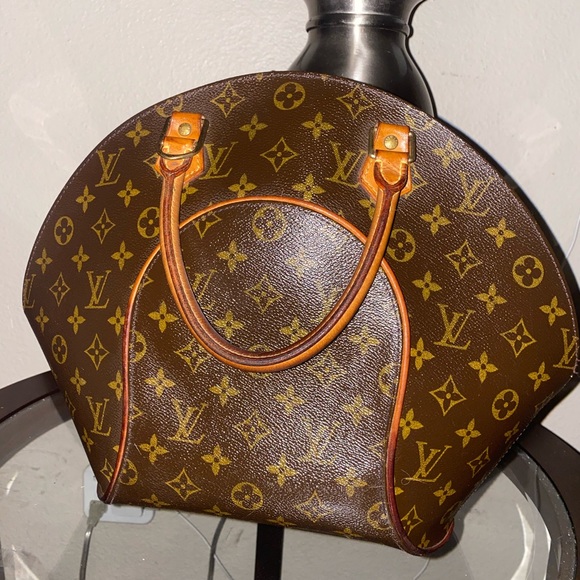 SOLD Authentic Louis Vuitton Eclipse MM Hand Bag - Picture 2 of 12